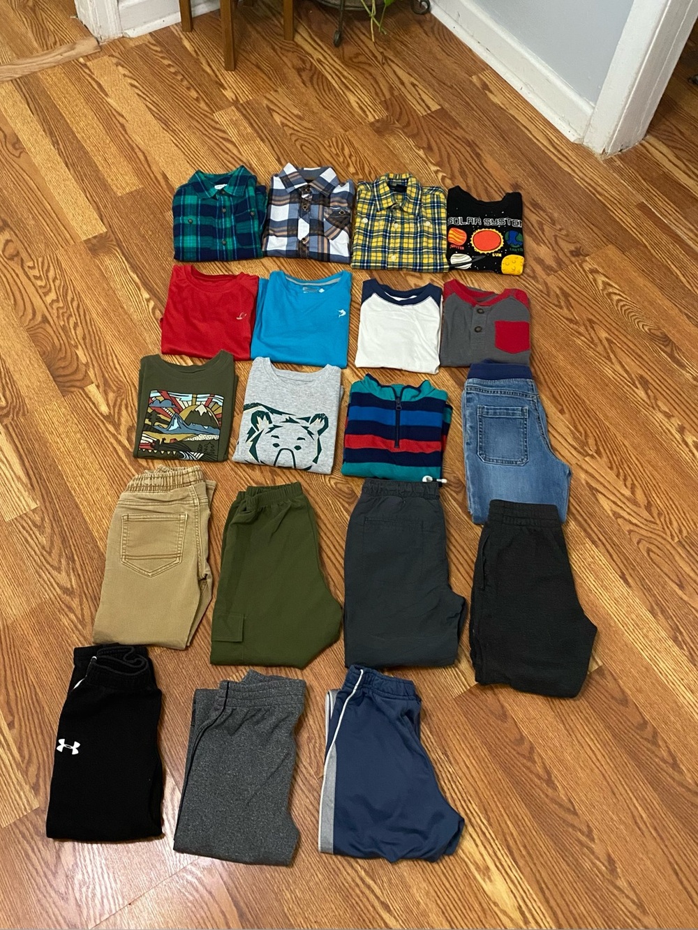 Boys 5t winter clothes bundle of 19 pcs smoke free pet free